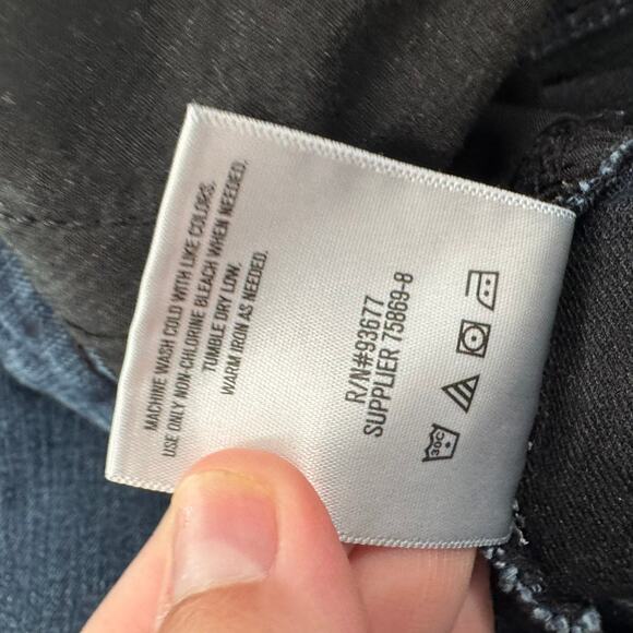 Liz Claiborne Classic Fit Bootcut Leg Jeans Women's Plus Size 16 W Medium Wash - Picture 7 of 7